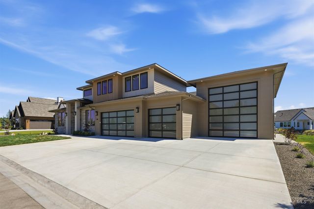 596 Watkins St, Middleton, ID 83644