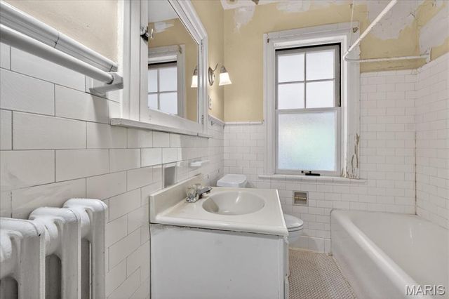 7437 Somerset Avenue, Clayton, MO 63105