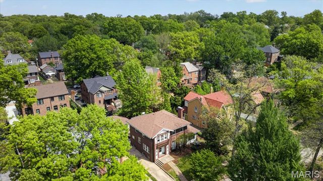 7437 Somerset Avenue, Clayton, MO 63105