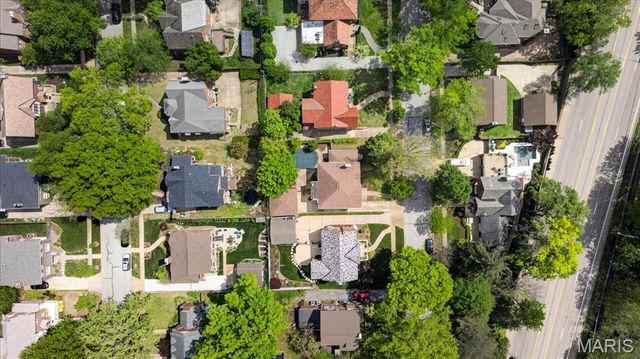 7437 Somerset Avenue, Clayton, MO 63105