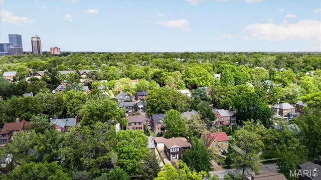 7437 Somerset Avenue, Clayton, MO 63105