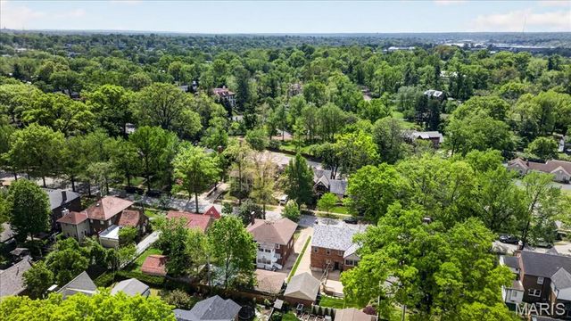 7437 Somerset Avenue, Clayton, MO 63105