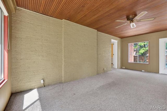 7437 Somerset Avenue, Clayton, MO 63105