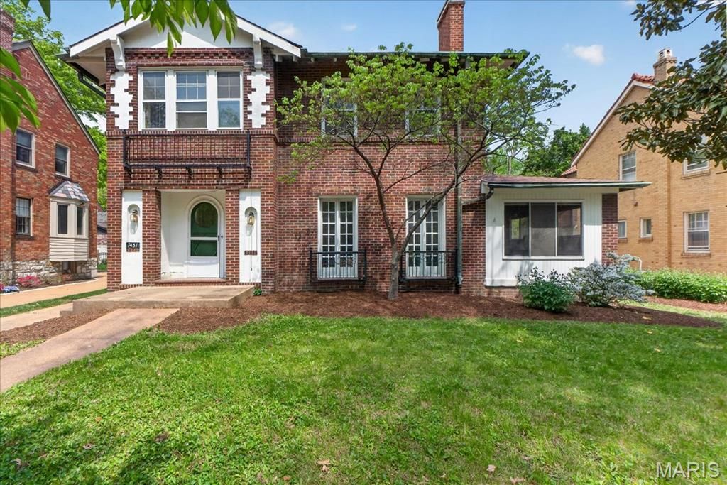 7437 Somerset Avenue, Clayton, MO 63105