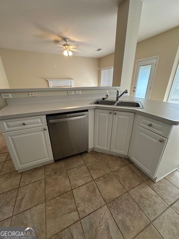 805 Chelsea Wood Court, Stockbridge, GA 30281