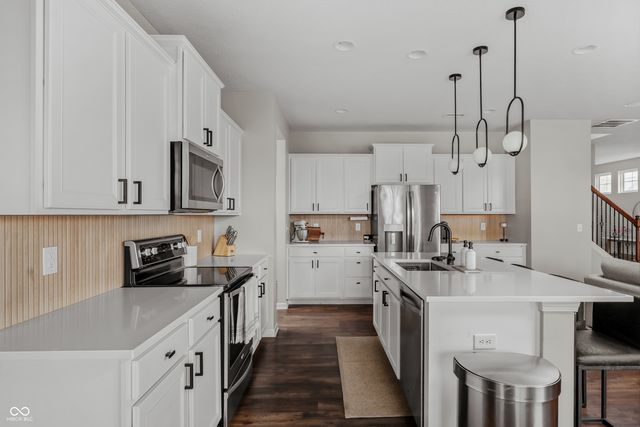 6680 Park Grove Boulevard, Whitestown, IN 46075