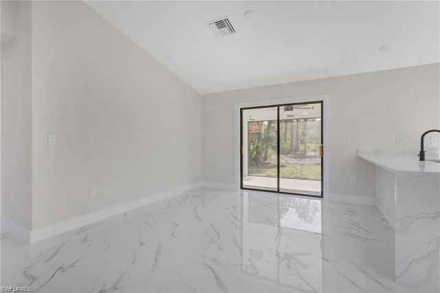 436 41st Ave NE, Naples, FL 34120