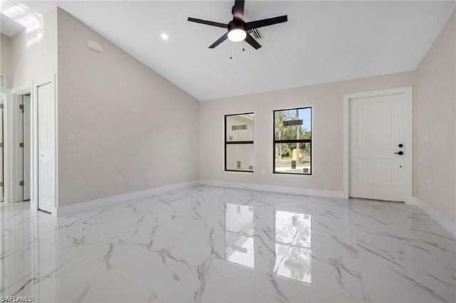 436 41st Ave NE, Naples, FL 34120