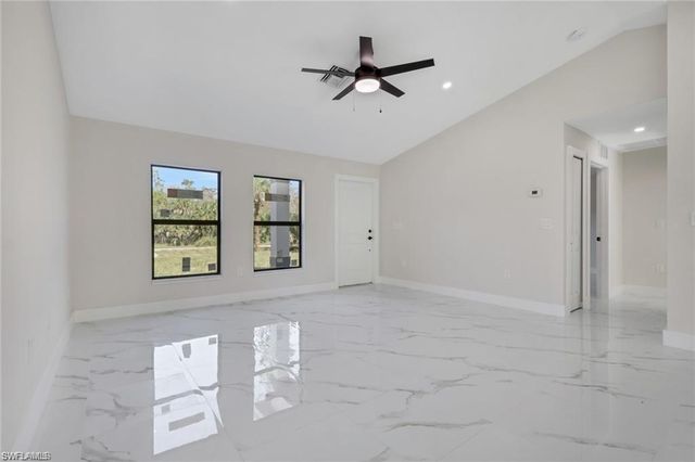 436 41st Ave NE, Naples, FL 34120