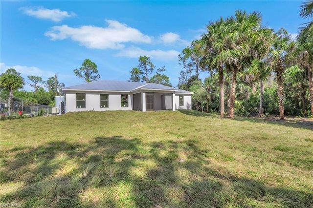 436 41st Ave NE, Naples, FL 34120