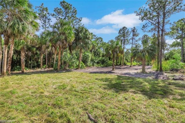 436 41st Ave NE, Naples, FL 34120