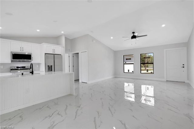 436 41st Ave NE, Naples, FL 34120