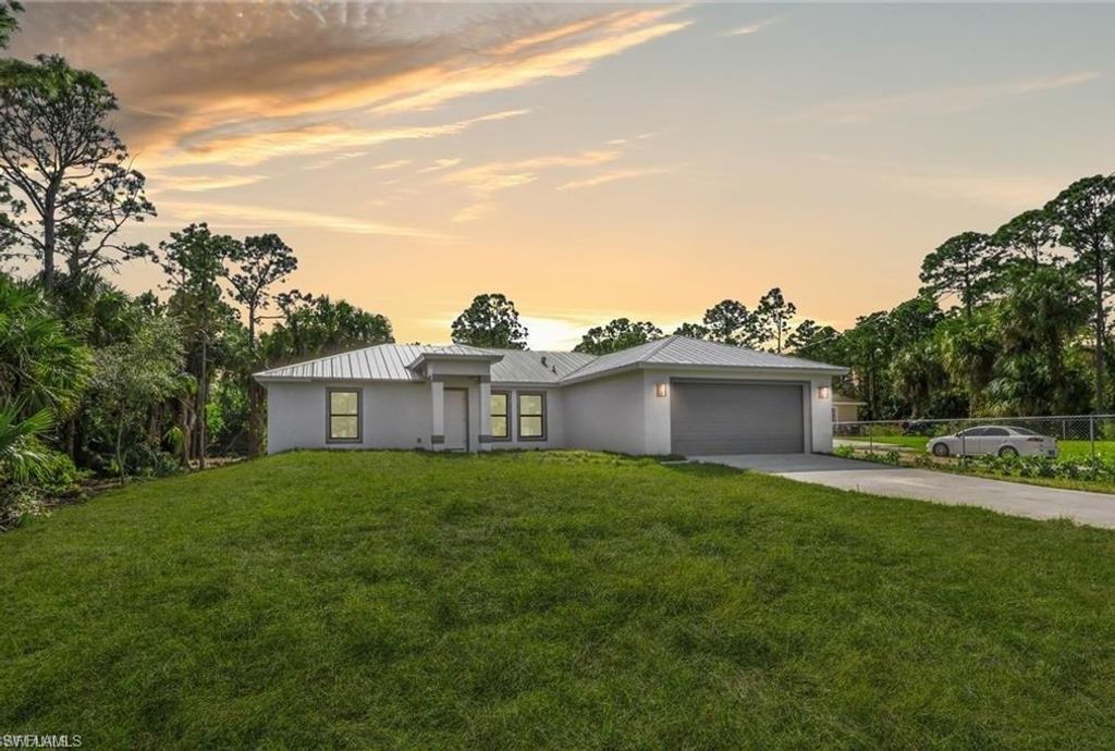 436 41st Ave NE, Naples, FL 34120