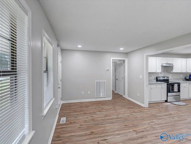 335 Delynn Drive, Hazel Green, AL 35750