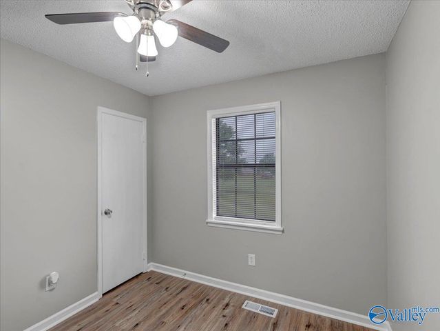 335 Delynn Drive, Hazel Green, AL 35750