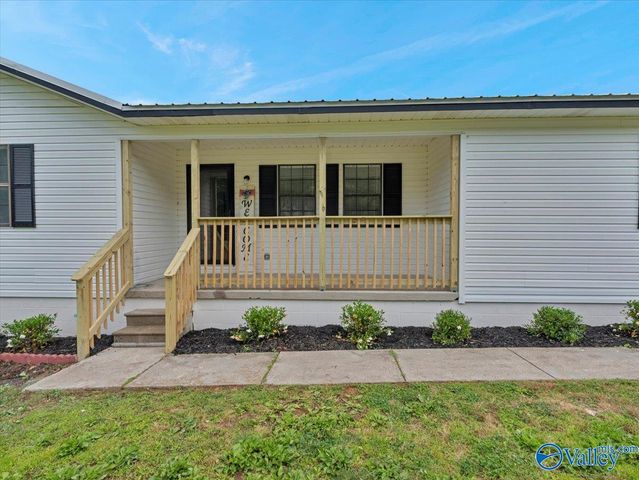 335 Delynn Drive, Hazel Green, AL 35750