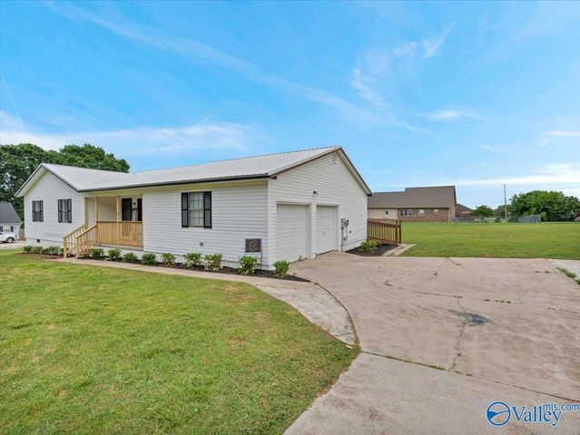 335 Delynn Drive, Hazel Green, AL 35750