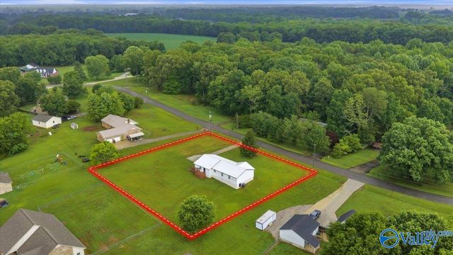 335 Delynn Drive, Hazel Green, AL 35750