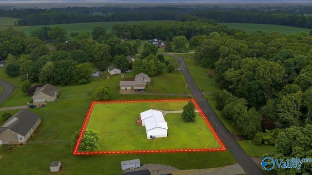335 Delynn Drive, Hazel Green, AL 35750