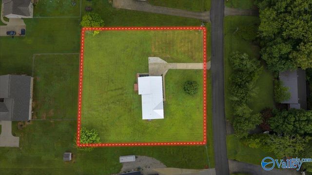 335 Delynn Drive, Hazel Green, AL 35750
