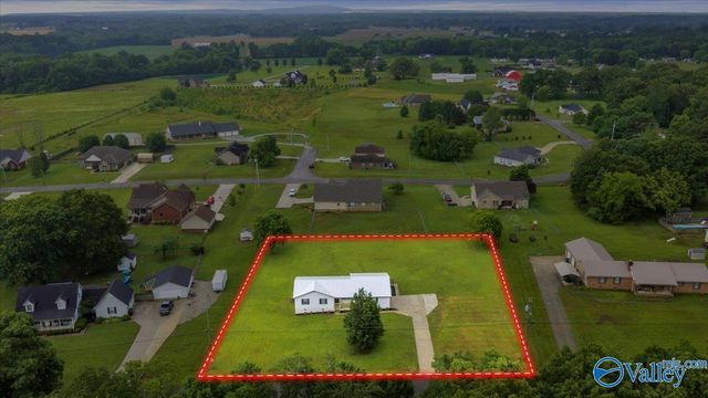 335 Delynn Drive, Hazel Green, AL 35750