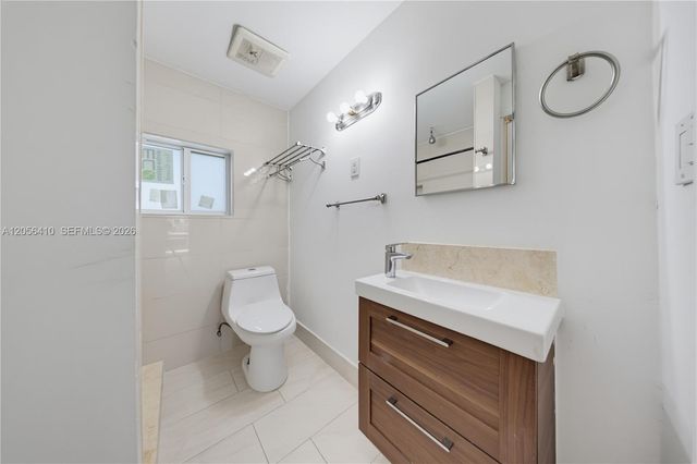 76 W 14 St, Hialeah, FL 33010