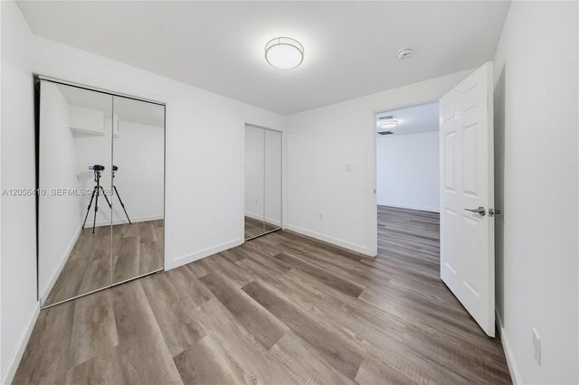76 W 14 St, Hialeah, FL 33010