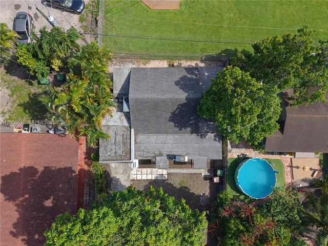 76 W 14 St, Hialeah, FL 33010
