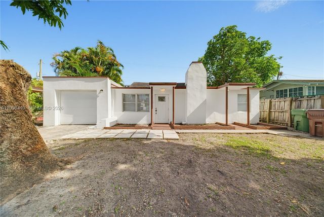 76 W 14 St, Hialeah, FL 33010