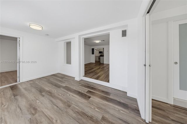 76 W 14 St, Hialeah, FL 33010