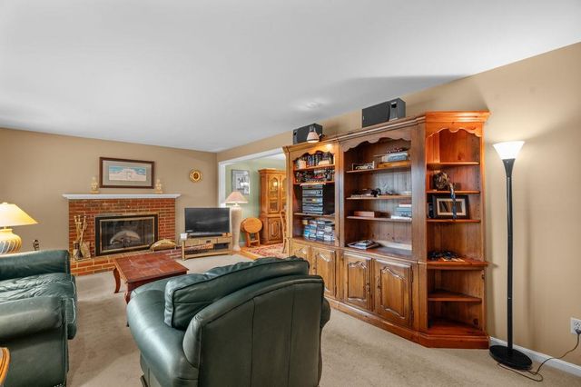 12 Wheaton Drive, Nashua, NH 03063