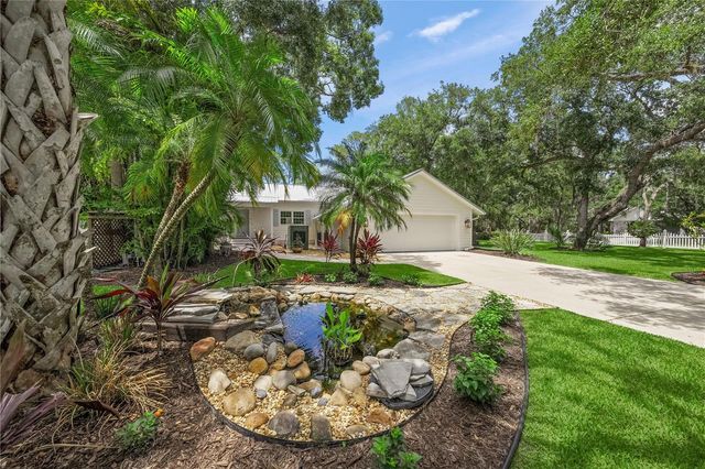 2810 SARASOTA GOLF CLUB BOULEVARD, Sarasota, FL 34240