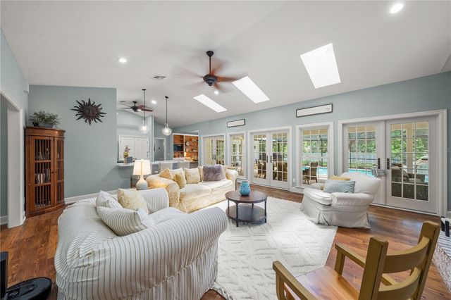 2810 SARASOTA GOLF CLUB BOULEVARD, Sarasota, FL 34240
