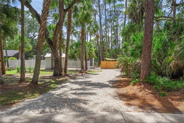 2810 SARASOTA GOLF CLUB BOULEVARD, Sarasota, FL 34240