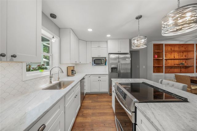 2810 SARASOTA GOLF CLUB BOULEVARD, Sarasota, FL 34240