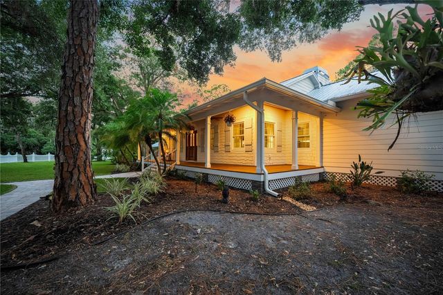 2810 SARASOTA GOLF CLUB BOULEVARD, Sarasota, FL 34240