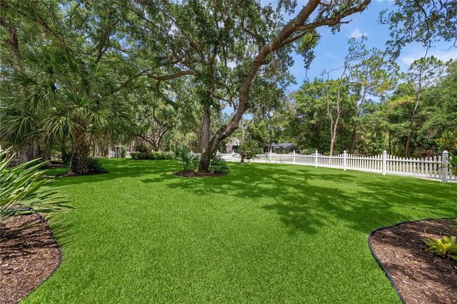 2810 SARASOTA GOLF CLUB BOULEVARD, Sarasota, FL 34240