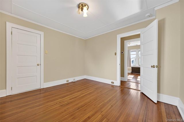 35 Birch Street, Locust Valley, NY 11560