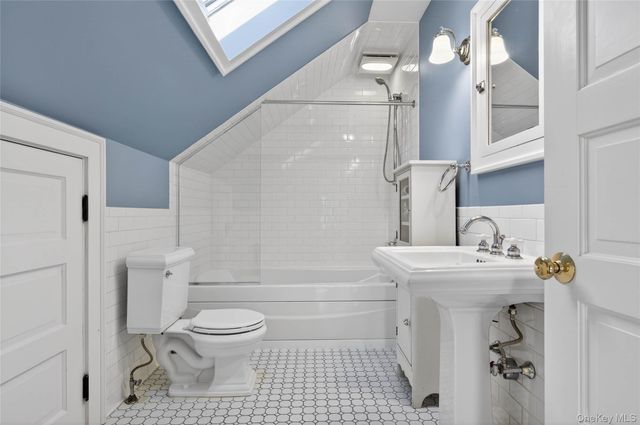 35 Birch Street, Locust Valley, NY 11560