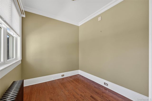 35 Birch Street, Locust Valley, NY 11560