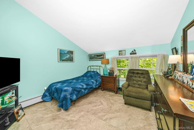 2 Village Drive W, Dix Hills, NY 11746