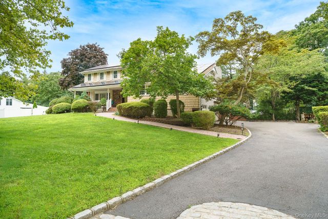 2 Village Drive W, Dix Hills, NY 11746