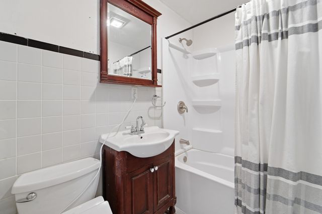 1006 Leland Avenue, Des Moines, IA 50315