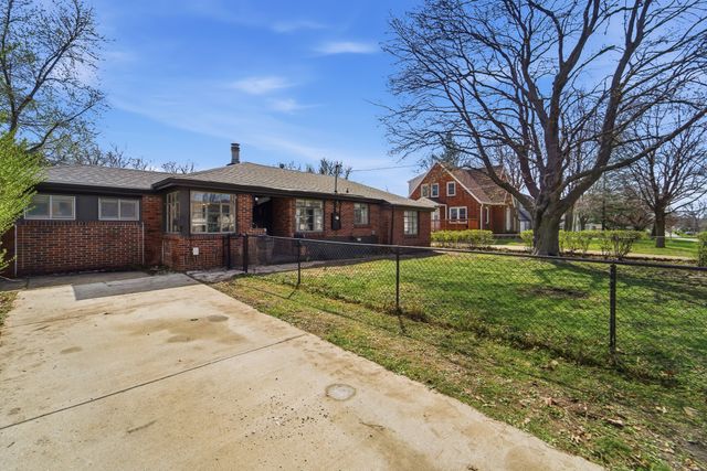 1006 Leland Avenue, Des Moines, IA 50315