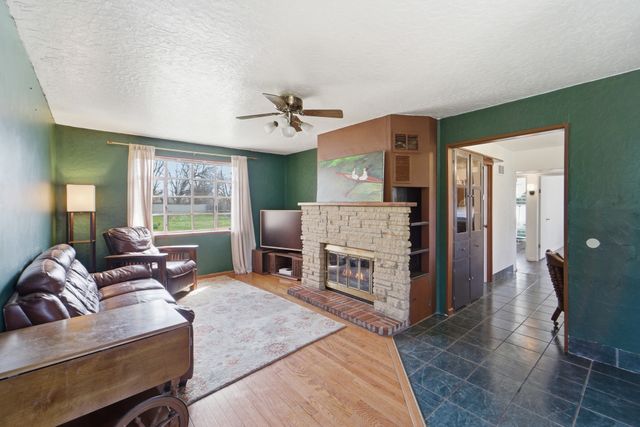 1006 Leland Avenue, Des Moines, IA 50315