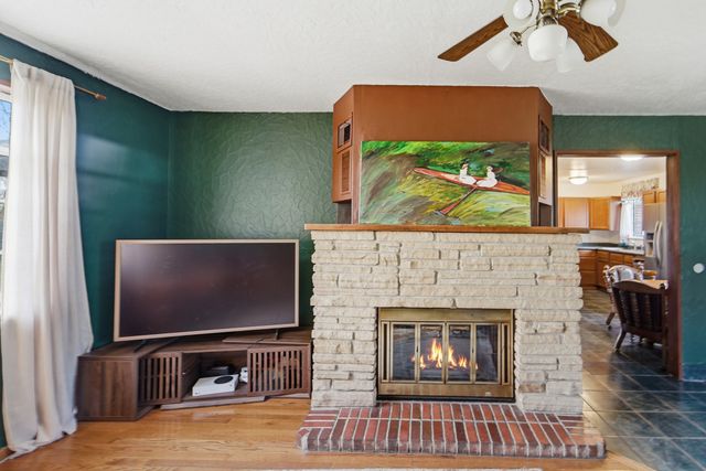 1006 Leland Avenue, Des Moines, IA 50315