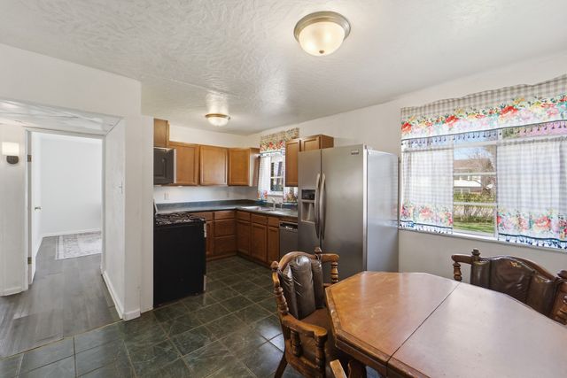 1006 Leland Avenue, Des Moines, IA 50315