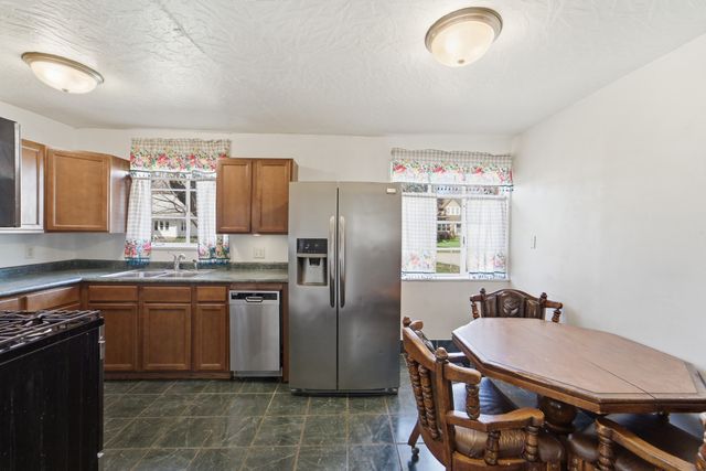 1006 Leland Avenue, Des Moines, IA 50315