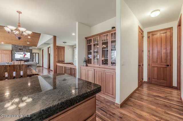 614 Granite Ridge DR, Sandpoint, ID 83864