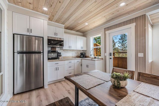614 Granite Ridge DR, Sandpoint, ID 83864